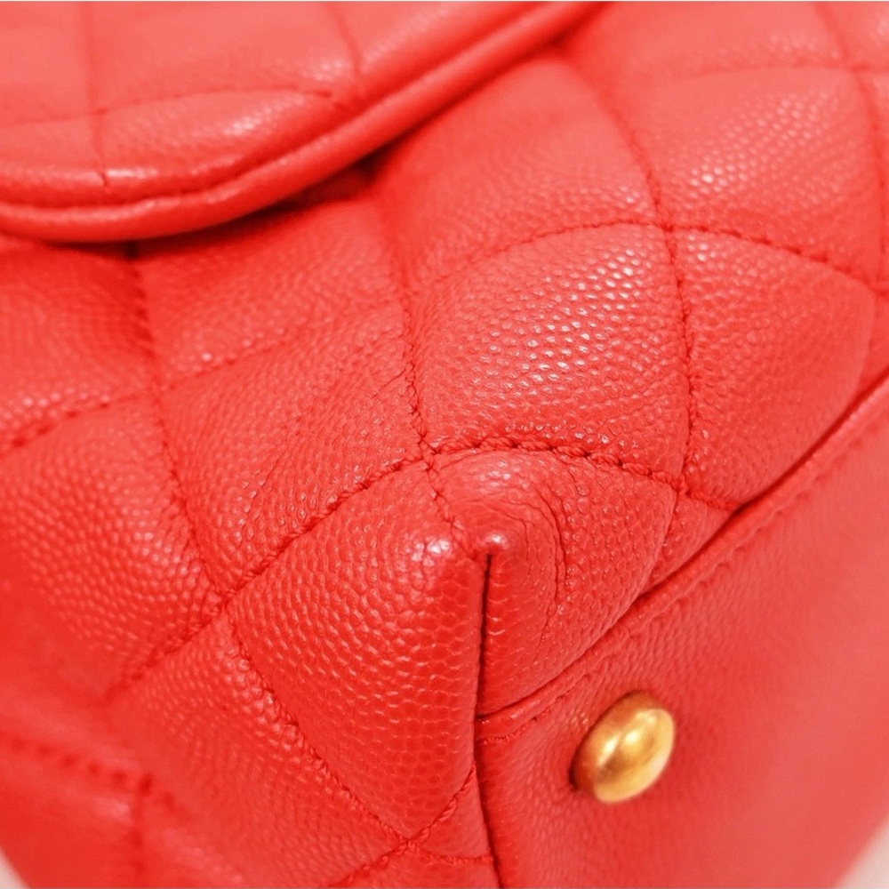 Authentic CHANEL Top handle small caviar leather with strap satchel bag - Picture 4 of 12